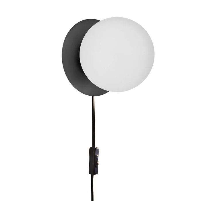 Dainolite Burlat 1 Light Wall Lamp Matte Black White Glass|Lampe murale Burlat de Dainolite en verre blanc, avec fini noir mat et 1ampoule