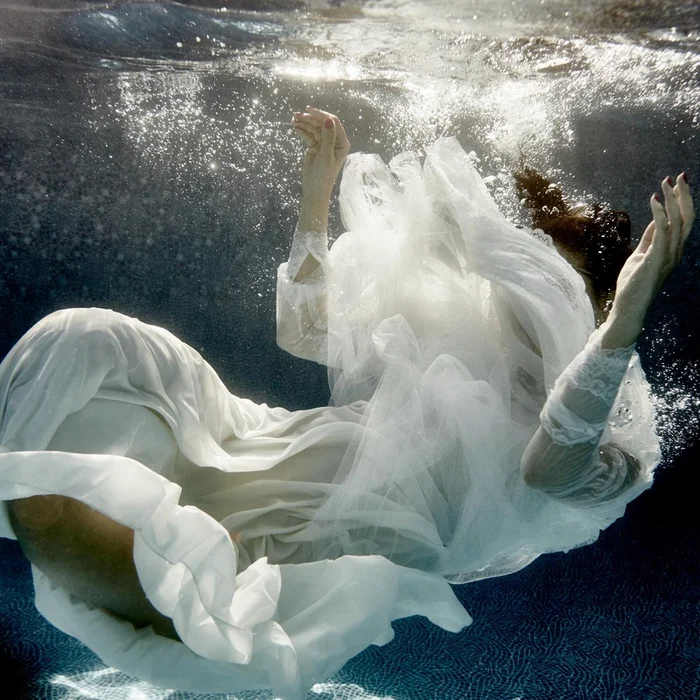 Float 3 Giant Art 54×54 Wall Art|uvre dart murale Giant Art Float 3 54×54