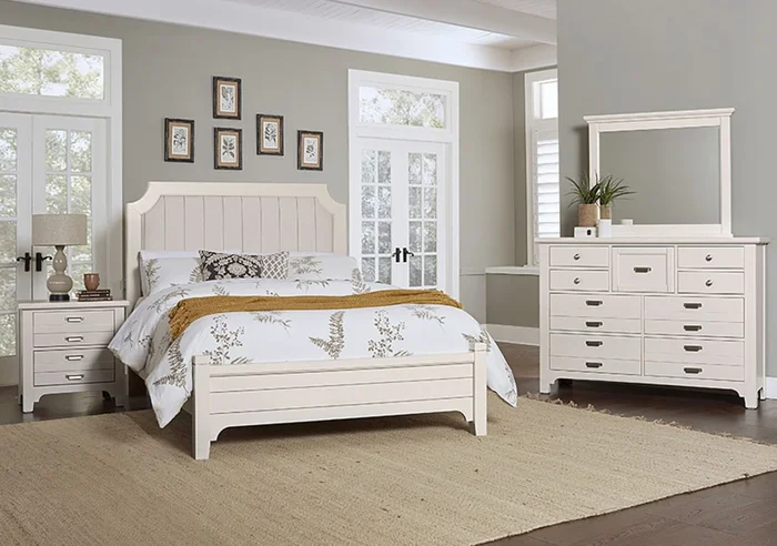Vaughan-Bassett Bungalow 2pc Upholstered Bedroom Set in Lattice