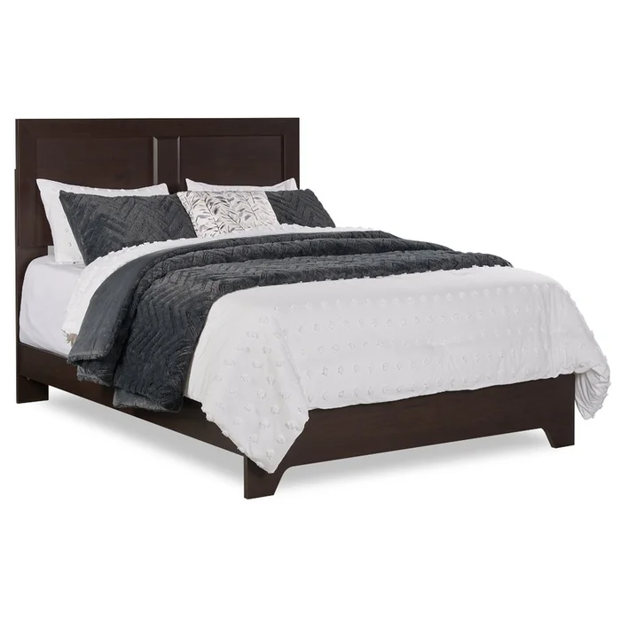 Yorkdale Panel Bed with Headboard & Frame, Made in Canada, Brown – Queen Size | Lit panneau Yorkdale fabriqu au Canada avec tte de lit et cadre, brun – format grand lit